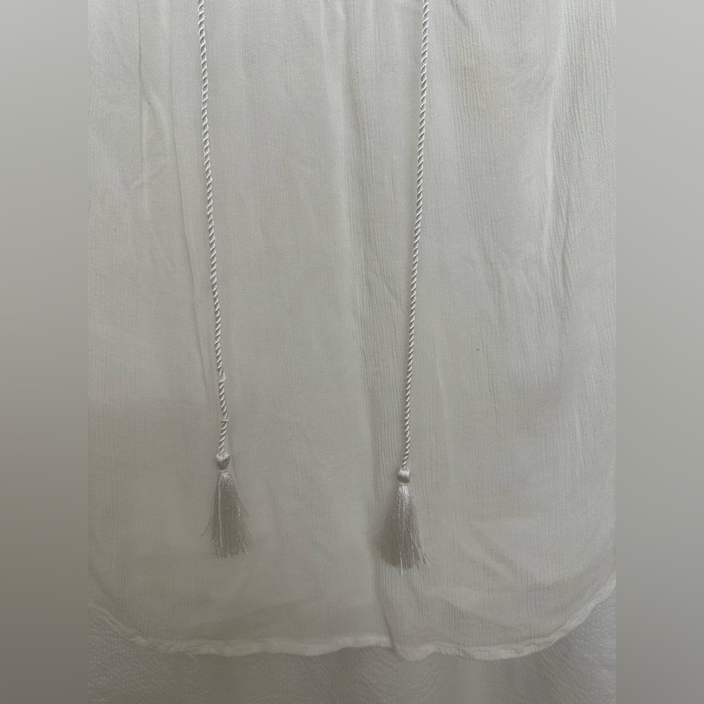 Women’s size 8 long sleeved boho top with gathers long sleeves white - Picture 6 of 8